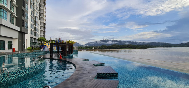 Infinity pool at Kuantan Waterfront Resort